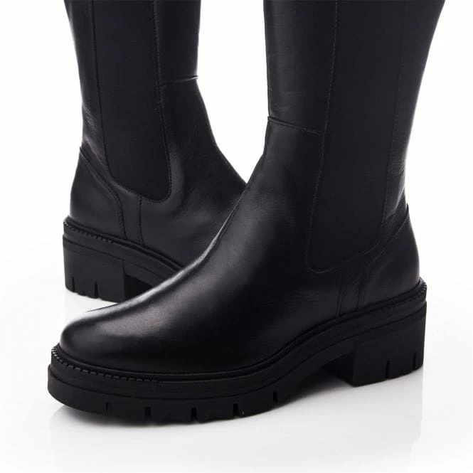 Giellen Black Leather 6 Giellen Black Leather - Image 4