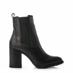 Kayari Black Leather