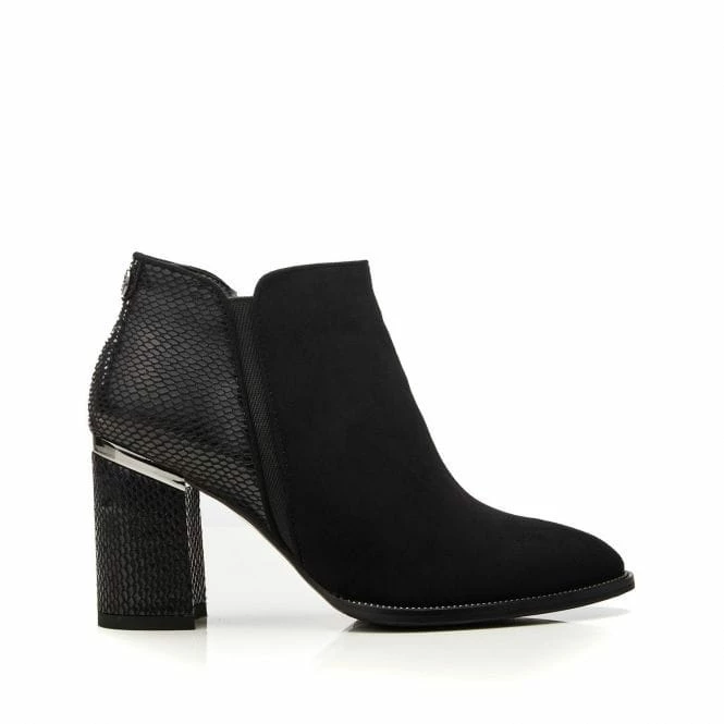 Mavis Black Protauras 3 Mavis Black Protauras