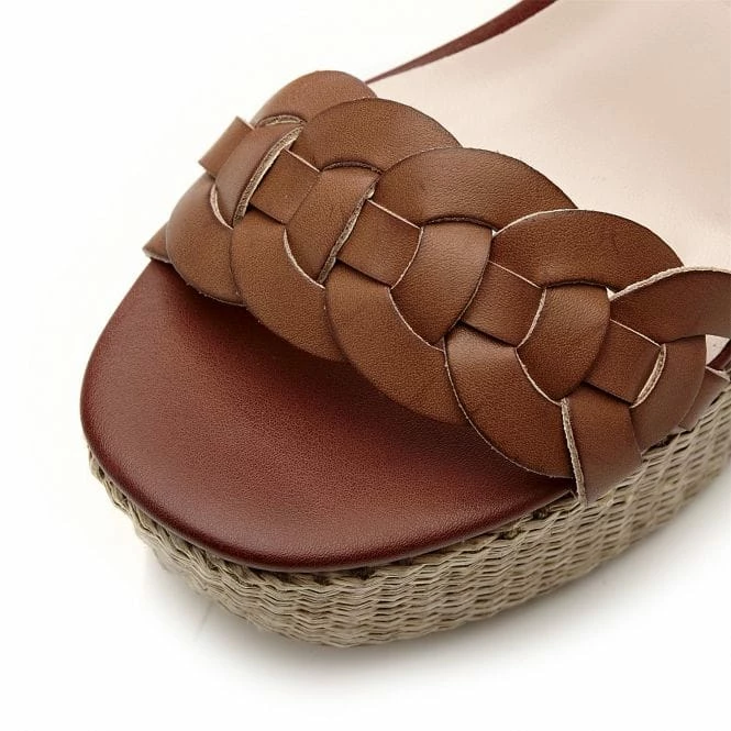 Peonie Tan Porvair 7 Peonie Tan Porvair - Image 5